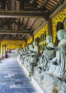 La han buddha Bai Dinh