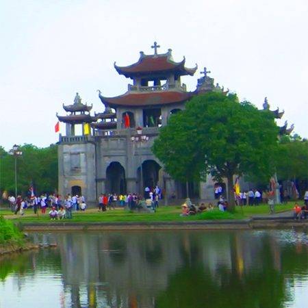 PHAT DIEM CATHEDRAL TAM COC DAY TOUR